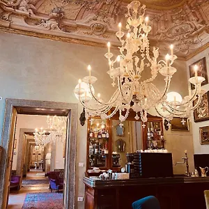 Palazzo Doria Pensión